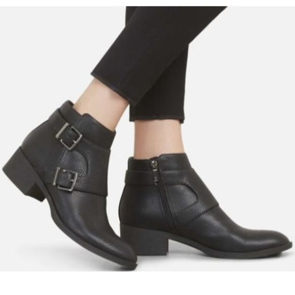 NWOB Kenneth Cole Reaction Moto Black Ankle Vegan Bootie Size 6 - Picture 2 of 9